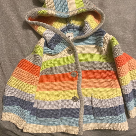 Baby 2 Gap Bear Sweaters and hat and Columbia jacket 6-12months great condition - Picture 4 of 6